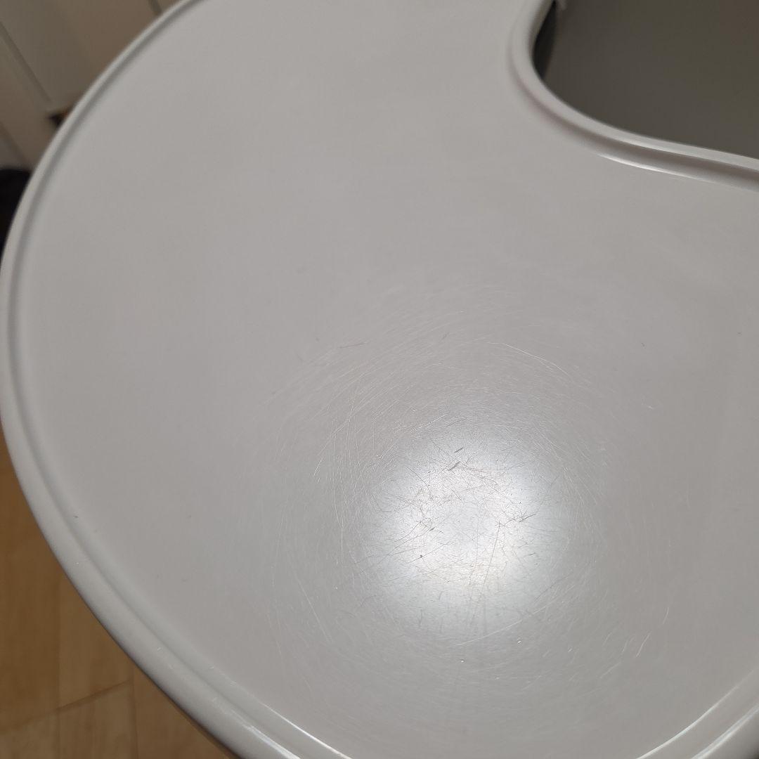 廃盤品【ベビービョルン】 ハイチェア　ホワイト　ハーネスなし