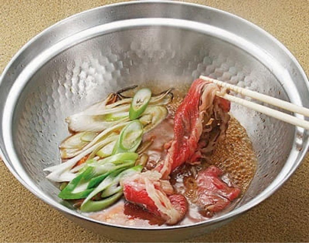 日本製　ステンレス　卓上鍋　24cm お玉　目皿付き 新潟県燕市