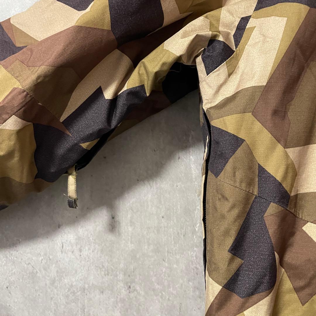 Burtonバートンスキーウェアスノーボードジャケットパーカー茶色ベージュカモ柄