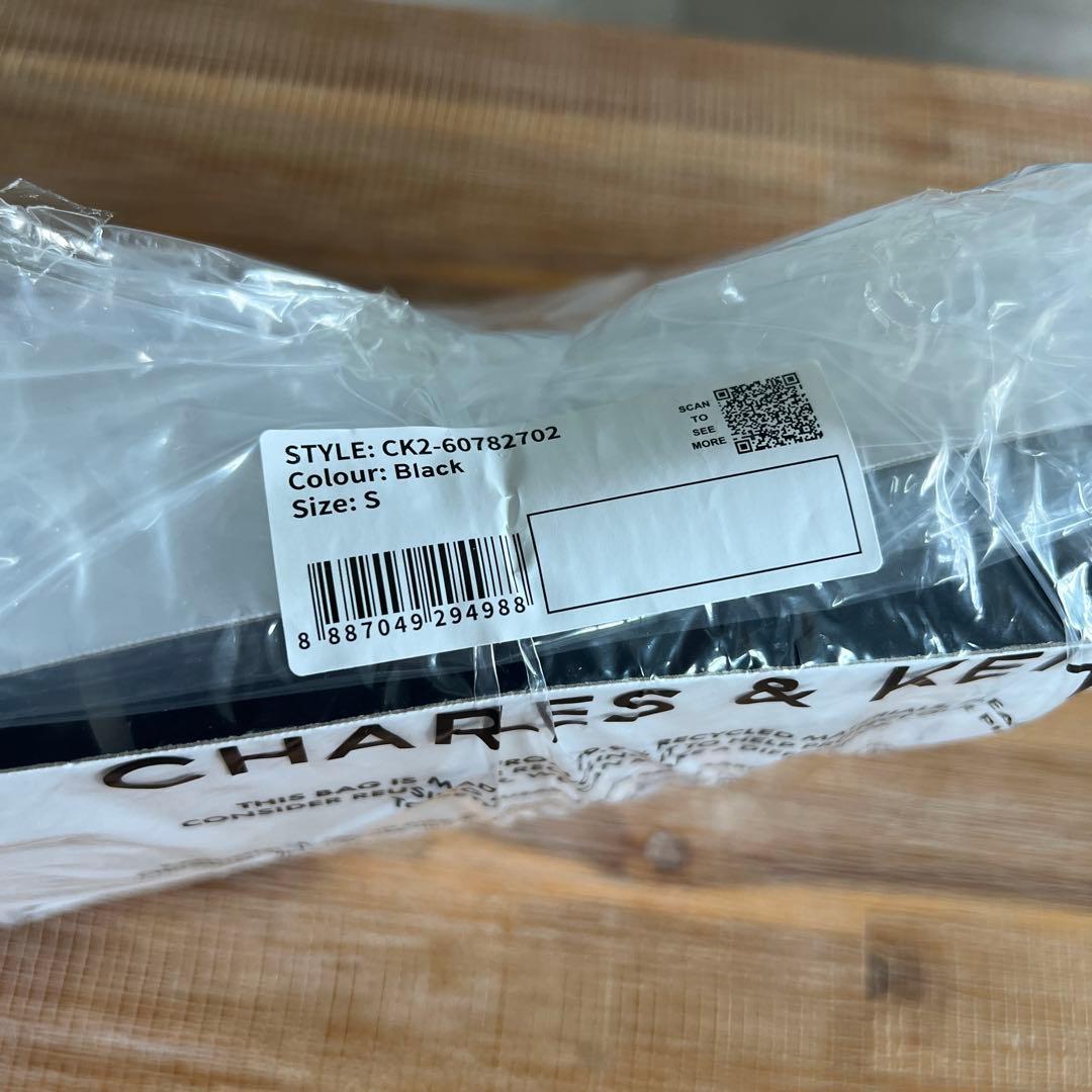 〈新品〉CHARLES&KEITH Duo 2wayフロントフラップバックパック