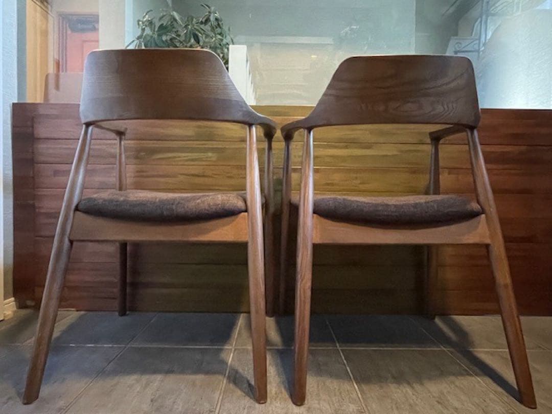 こんねこん12■タモ無垢材/天然木 アームチェア/ダイニングチェア■B