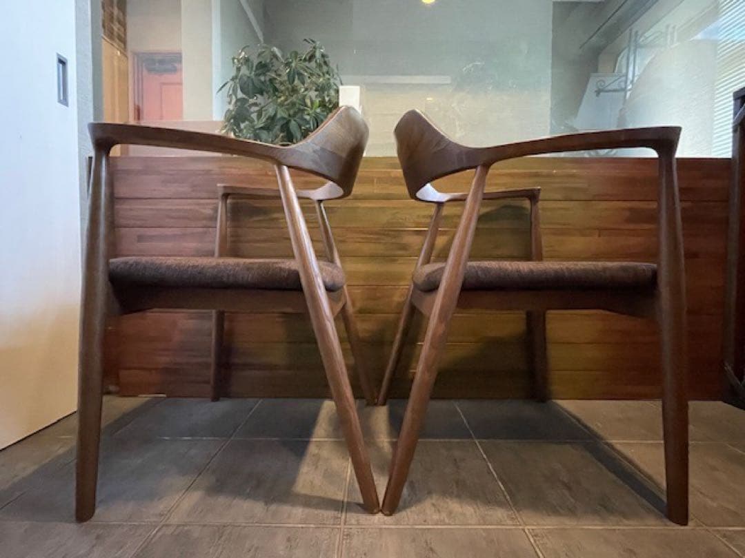 こんねこん12■タモ無垢材/天然木 アームチェア/ダイニングチェア■B