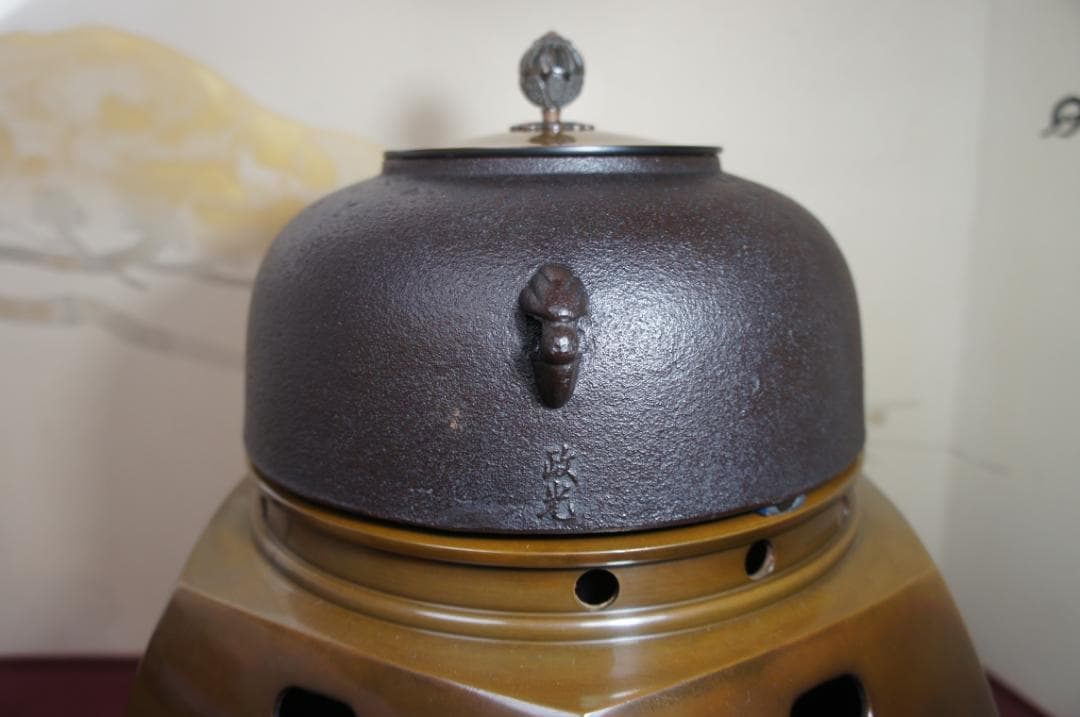 ☆美品 未使用 在銘真形釜添え 唐銅六角風炉 500W電熱器(可変)送料込み