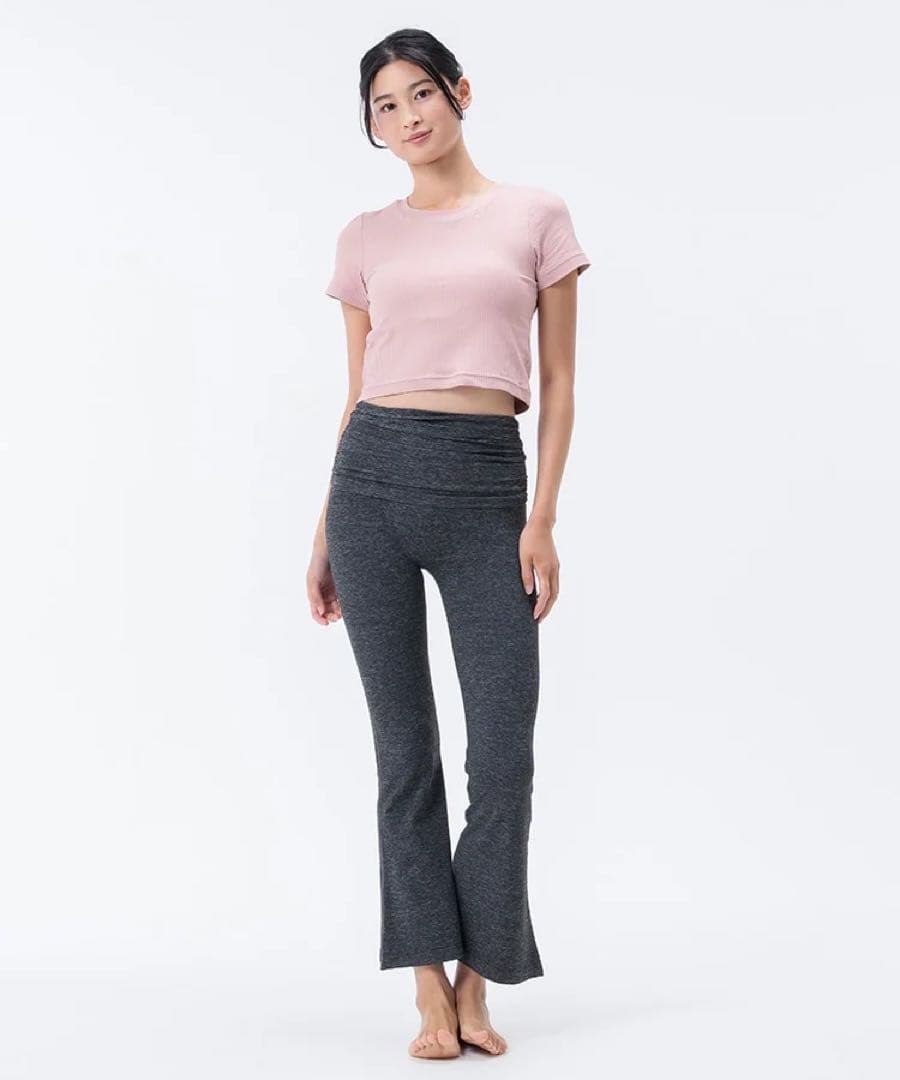 SUKALA カップ付きバックベントTee コーラルピンク Mサイズ