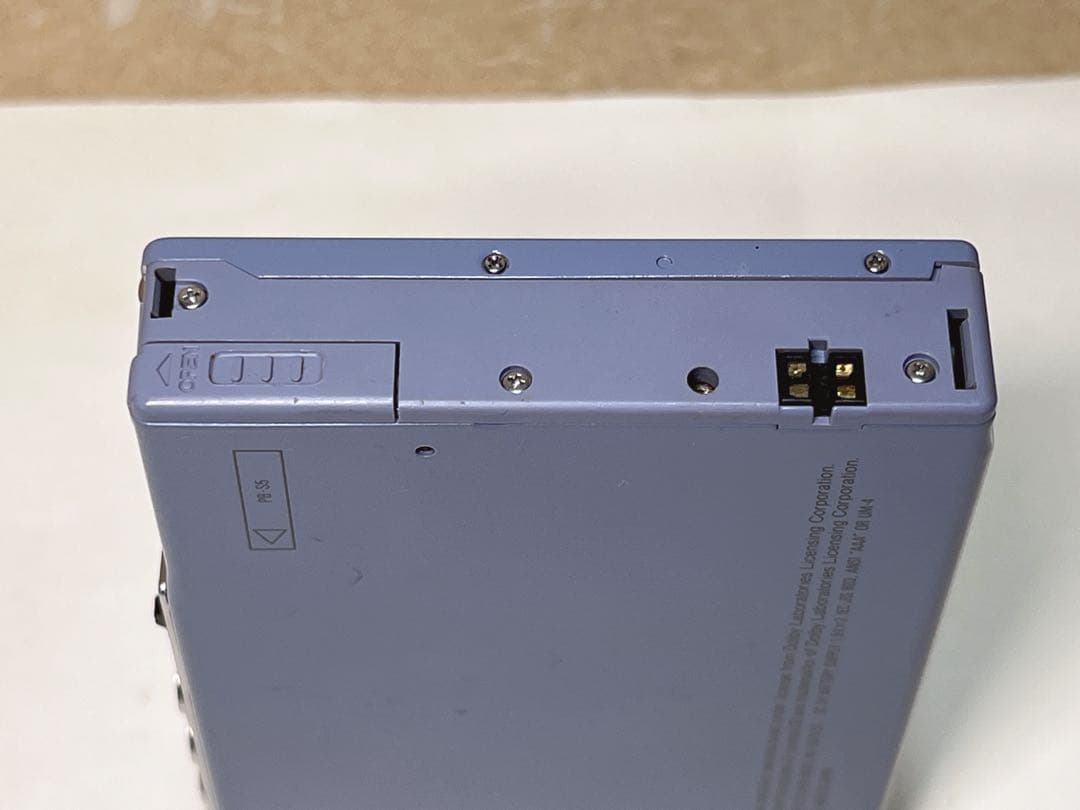 Aiwa HS-PL55 ポータブルステレオカセットプレーヤー。