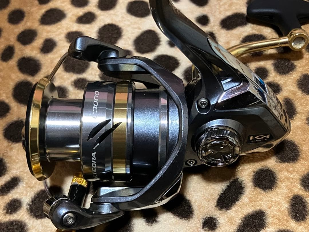 シマノ 純正 アルテグラ C3000HG-B スピニングリール ハイギア ノブ