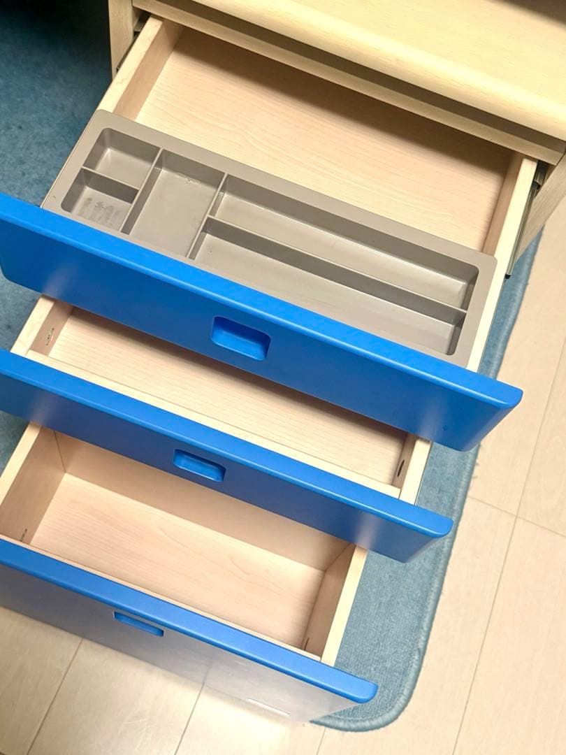 （大阪引取り限定）KOIZUMI L字型学習机とチェアセット