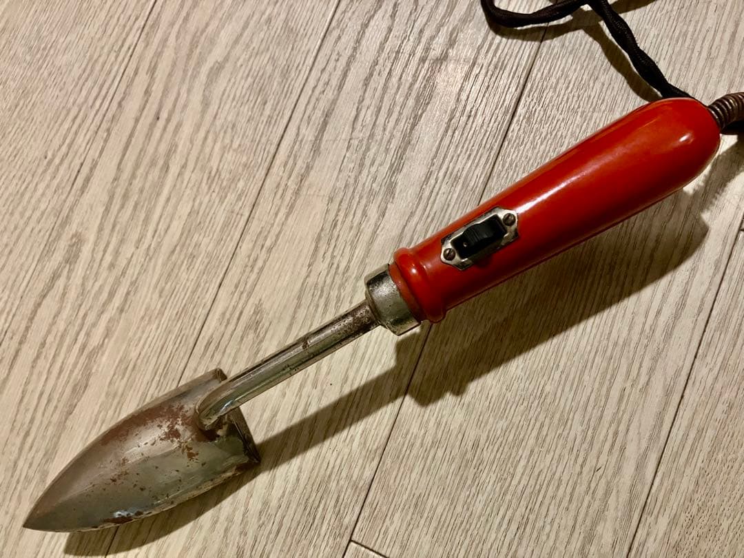 珍品　昭和レトロアイロンコテ　古型電球コンセント