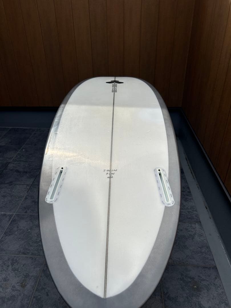 チャンネルアイランド　ツインピン