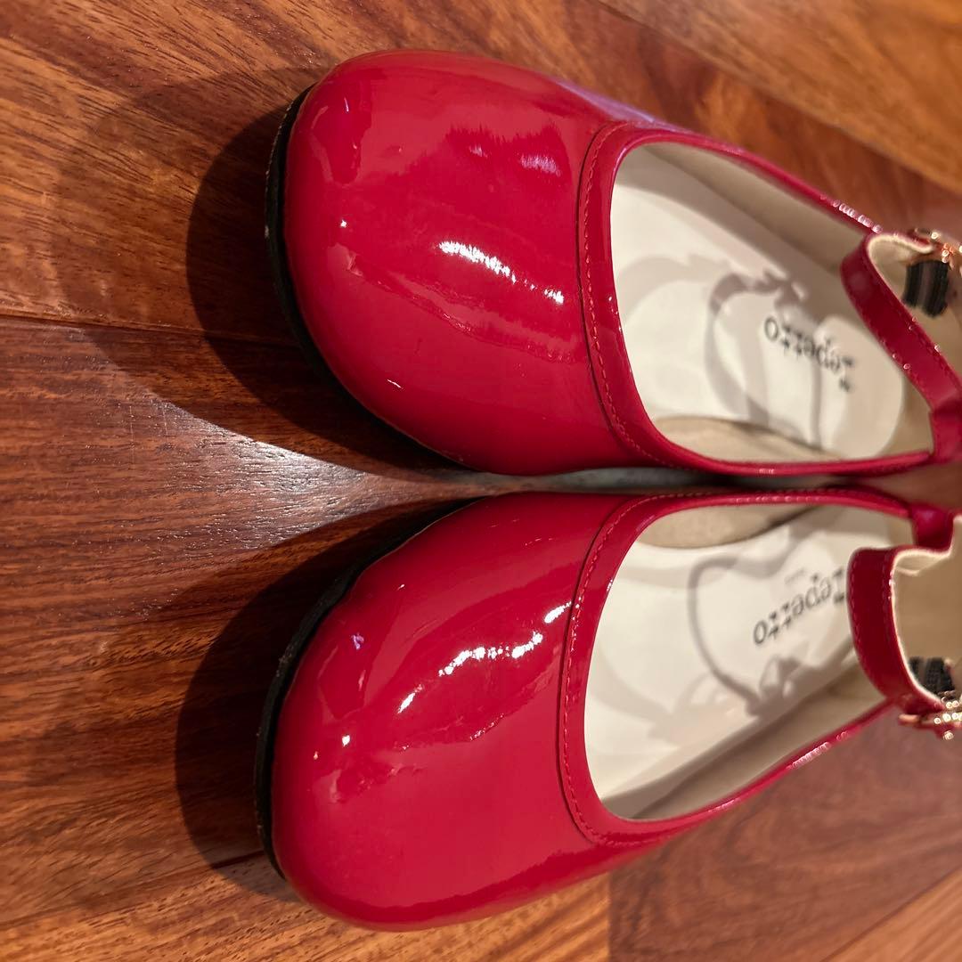repetto レッド フラットシューズ ストラップ付き