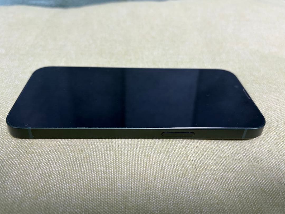 iPhone13 128GB グリーン　保護フィルム付き