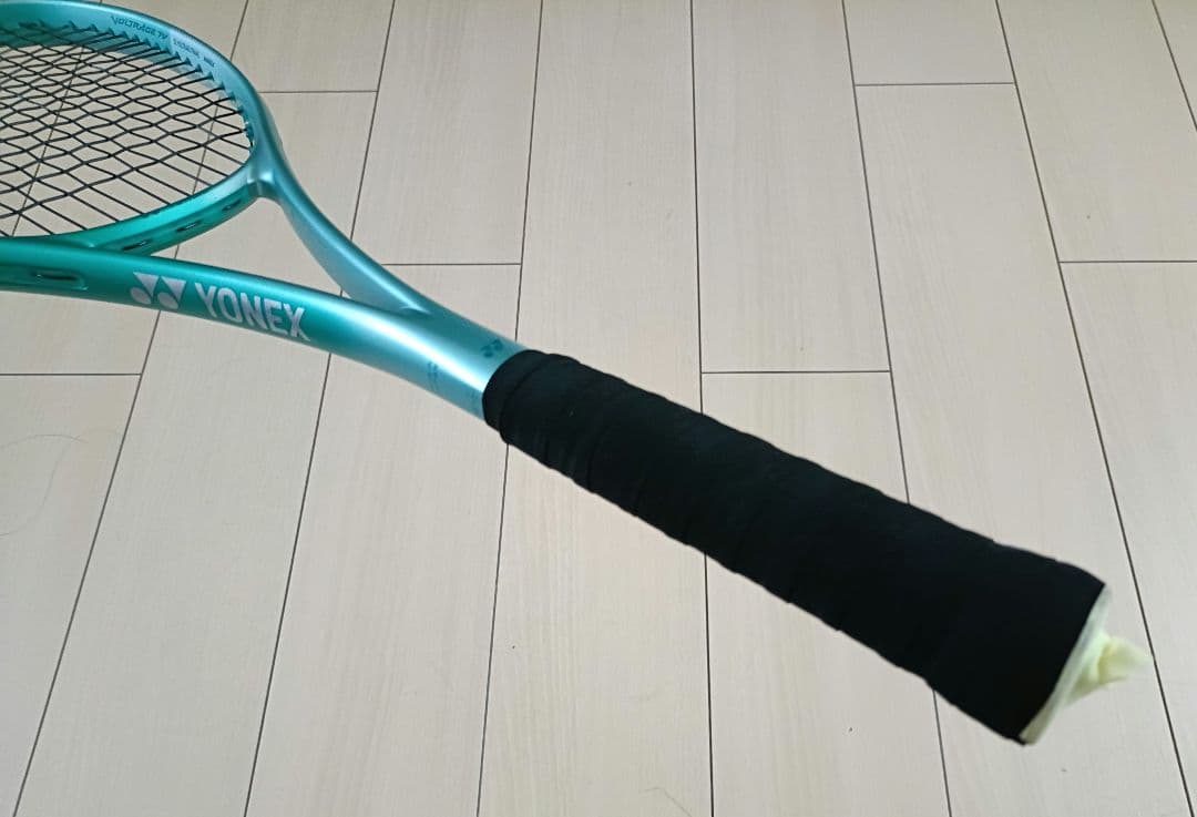 ２０２５年６月発売品　YONEX　ボルトレイジ７Ｖ