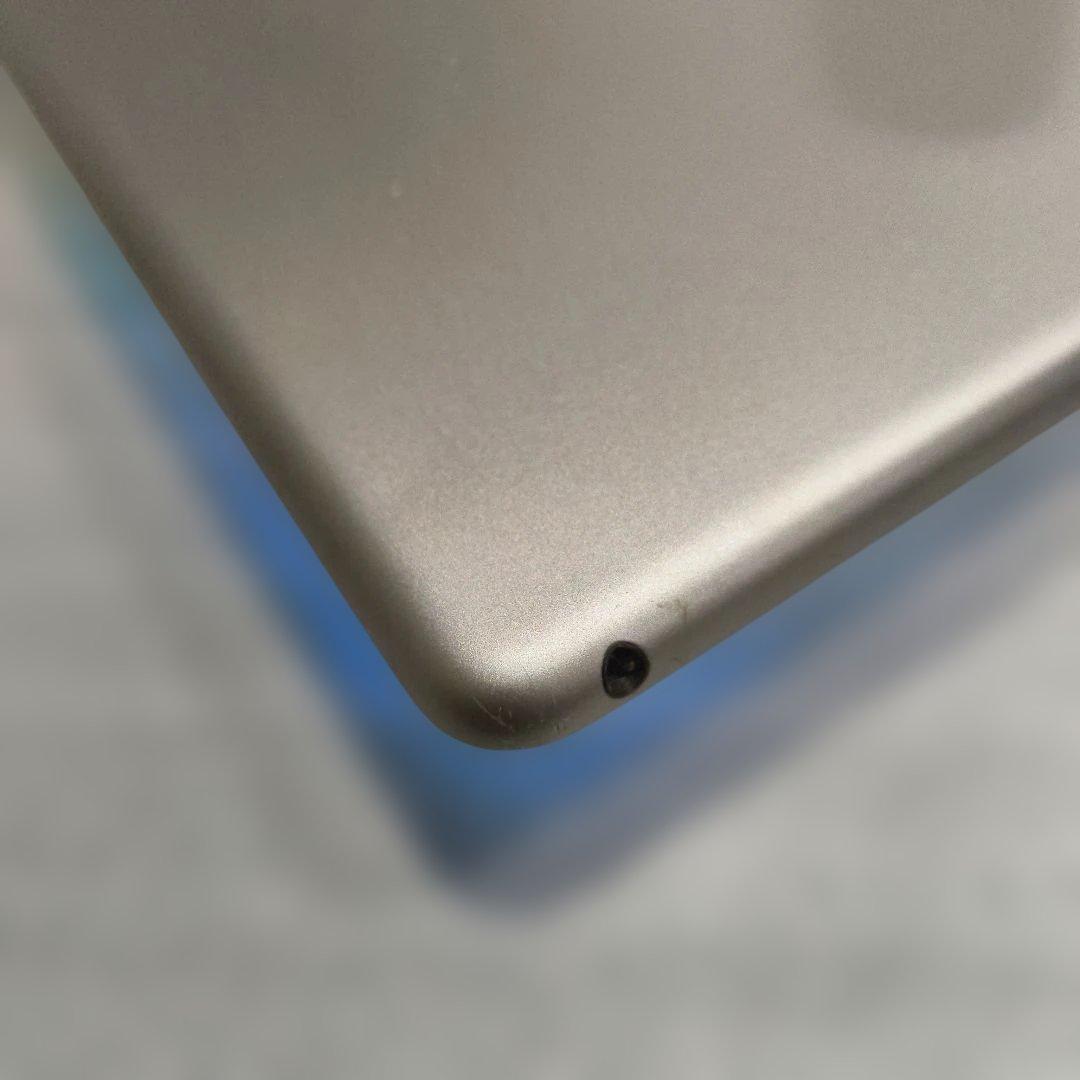 【美品】iPad 第5世代 WiFi 32GBスペースグレイ＋ペン＋充電器＋線
