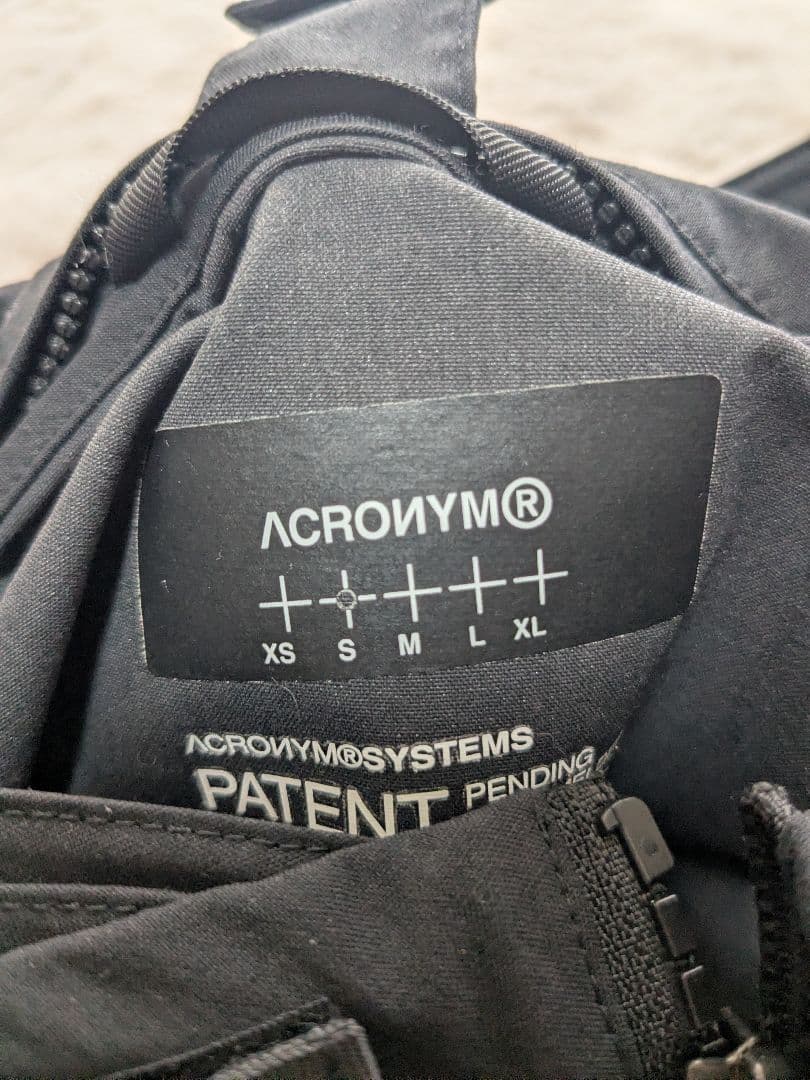 アクロニウム　ACRONYM　J47A-E Sサイズ　本店限定