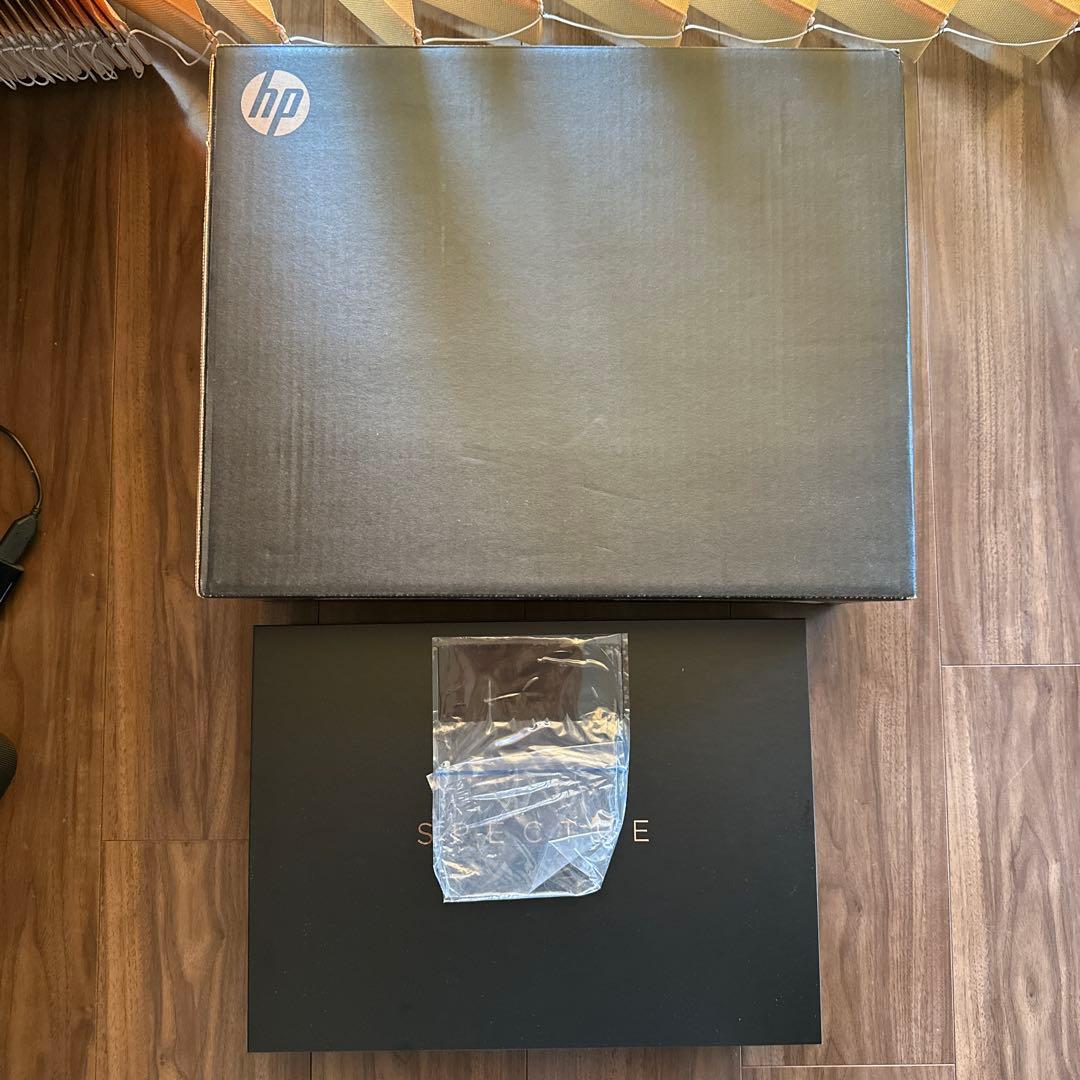 【期間限定値下げ】美品　hp spectre x360 convertible