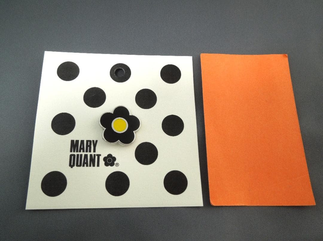 美術館グッズ【7824】　〈展覧会シリーズ〉マリー・クワント展②　ピンバッジ４色