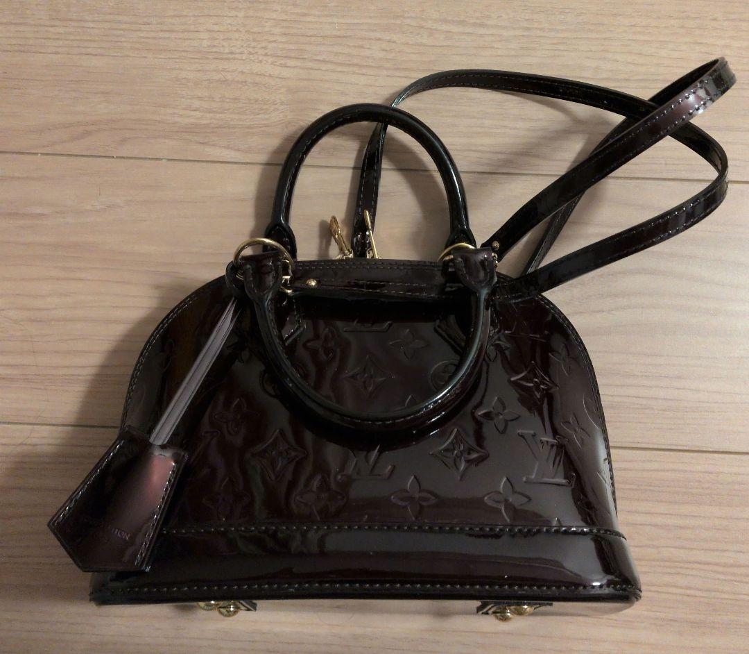 Louis Vuitton アルマBB アマラント ショルダーバッグ