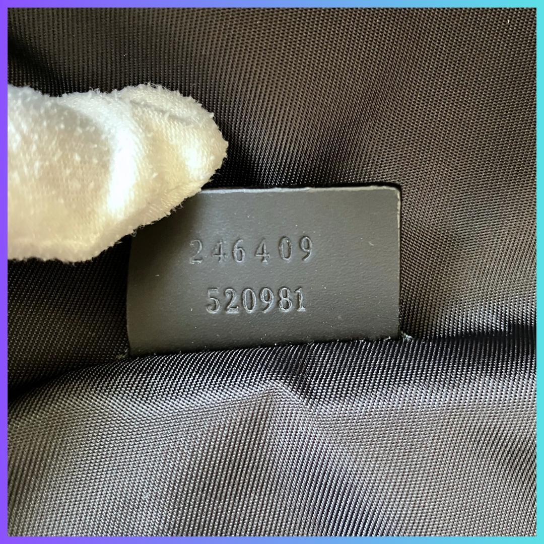 Aliyさま専用　GUCCI グッチシマ レザー ボディバッグ 収納袋、箱付属