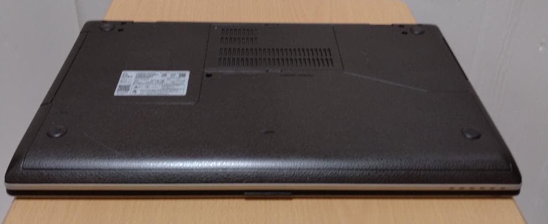 訳あり特価!富士通 8世代Core i7 SSD1Tメモリ16G 17.3インチ