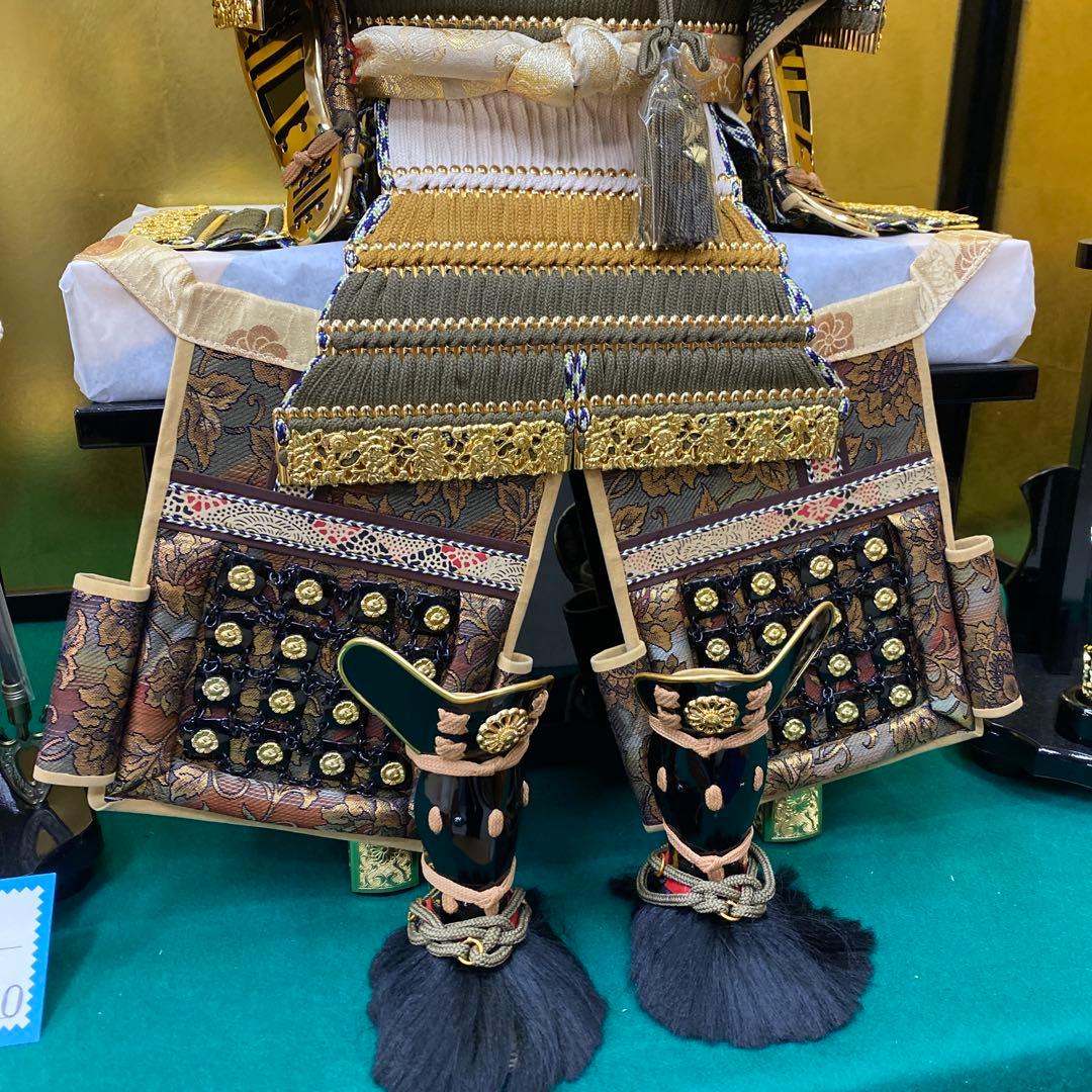 五月人形 武士の鎧 金色装飾
