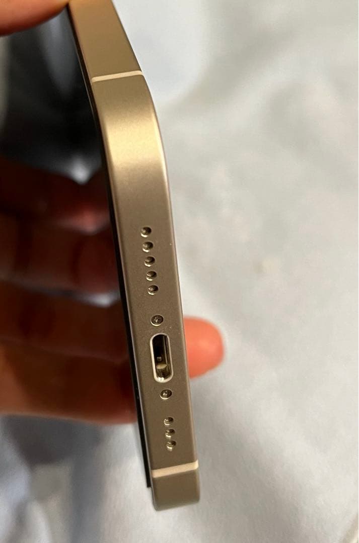 iPhone 12 ホワイト 256 GB SIMフリー