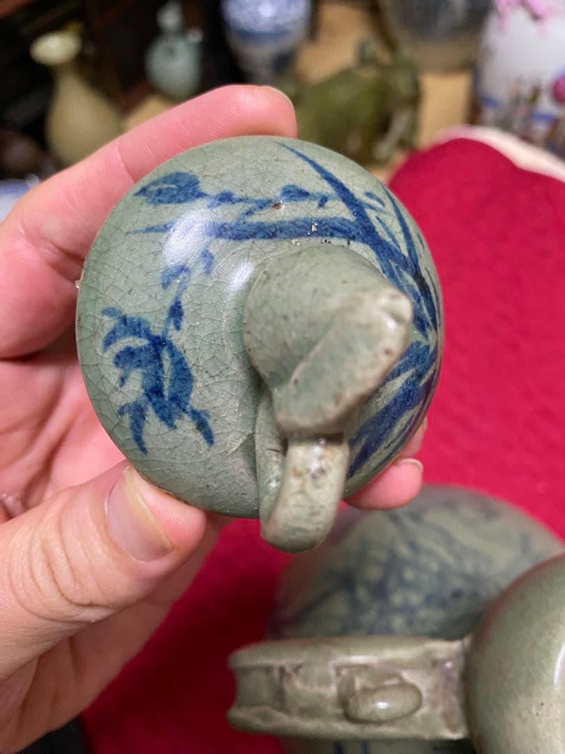 韓国　陶器製水差し 動物と竹の絵柄