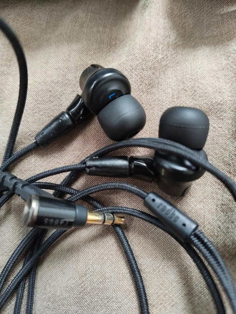 値引き:ラディウス radius HP-NHR31 重低音 ハイレゾ リケーブル