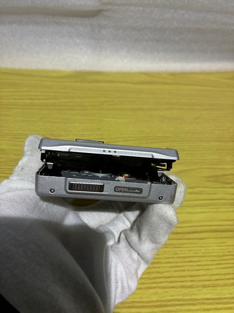 SONY ソニー ポータブルMDプレーヤーMZ-N1