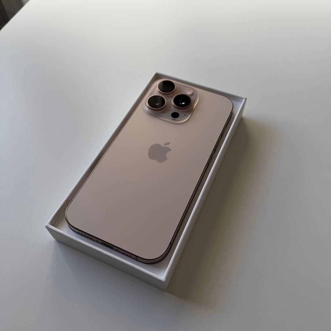 iPhone 16 pro 256GB デザートチタニウム　SIMフリー　中古
