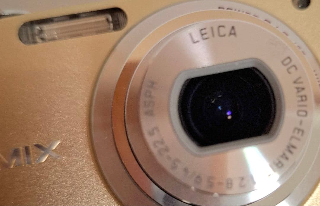 [美品]パナソニック LUMIX DMC-FX60 デジタルカメラ