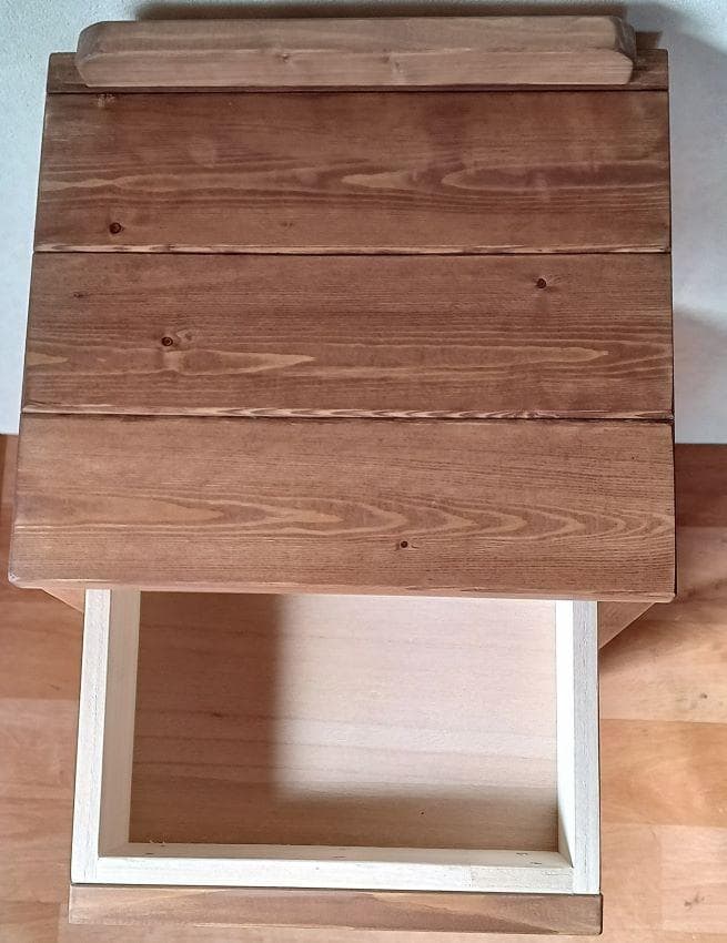 ハンドメイド！優しいお色の総無垢材フラワースタンド、電話台、サイドテーブルです。