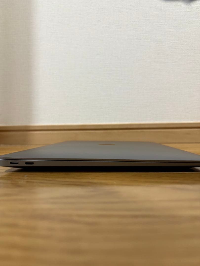 MacBook Air M1チップ搭載モデル（8GB / 256GB）