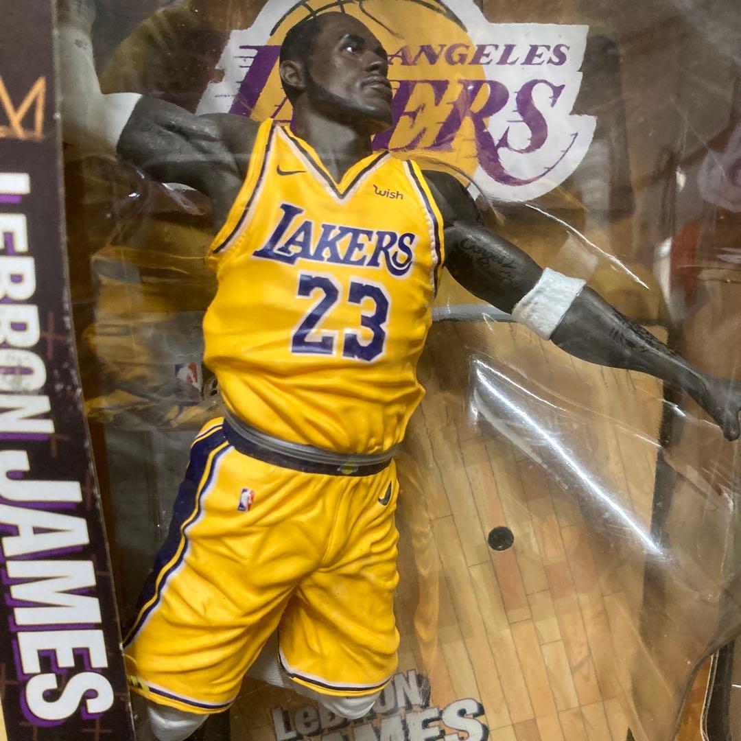 レブロン・ジェームズ