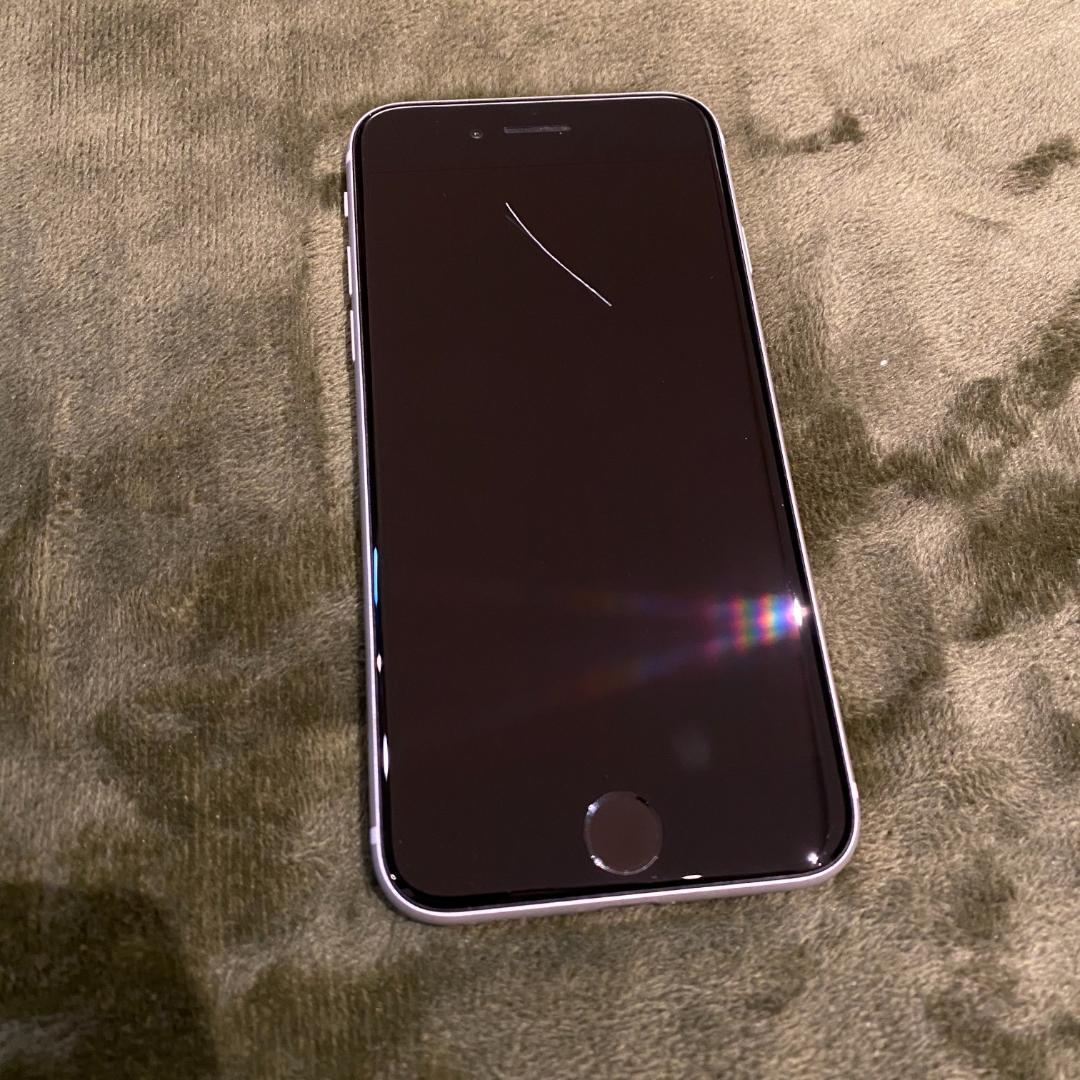 カ*ト様 【128GB】iPhone SE 第2世代 ホワイト SIMフリー【ジ