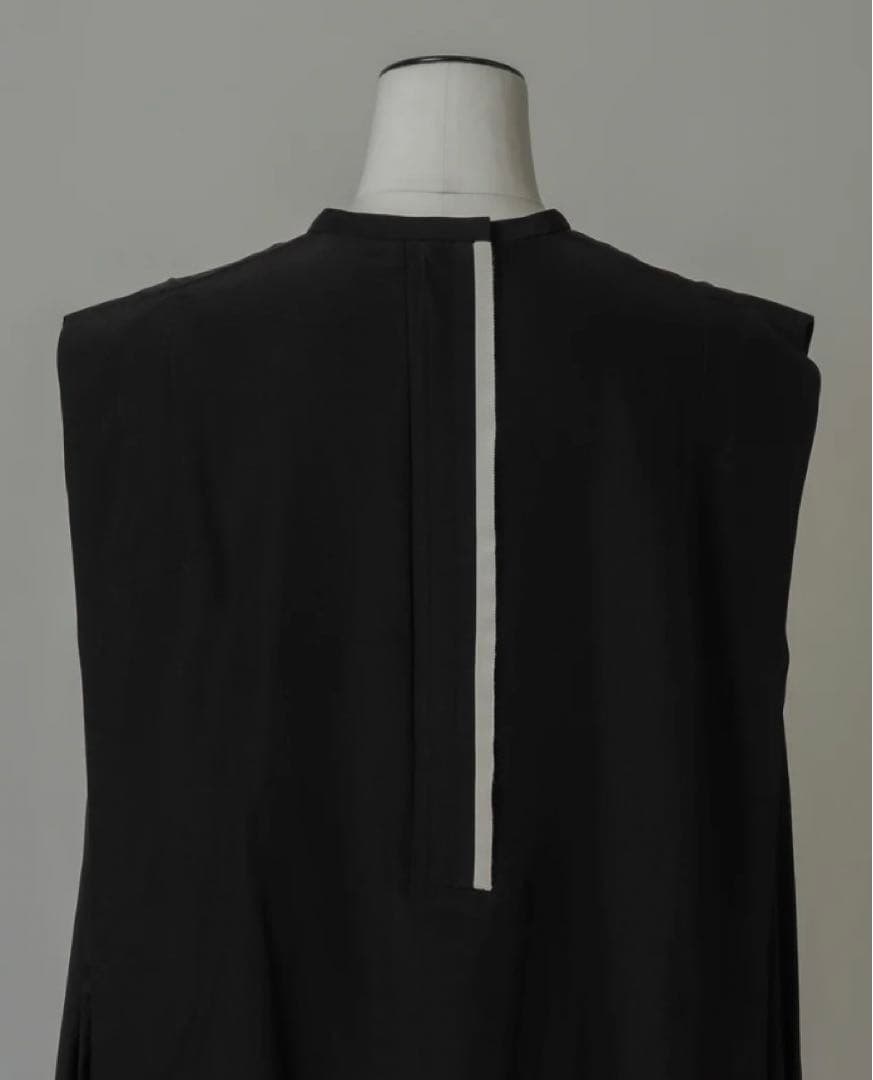 トップス LOHEN 2024SS SHOULDER TACK BLOUSE BLACK