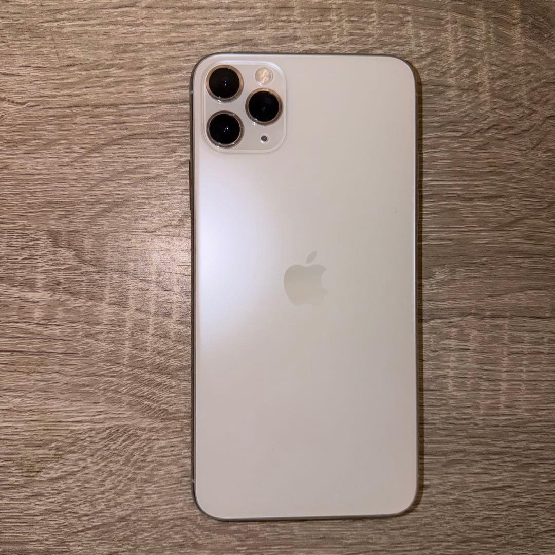 Apple iPhone 11 Pro max シルバー