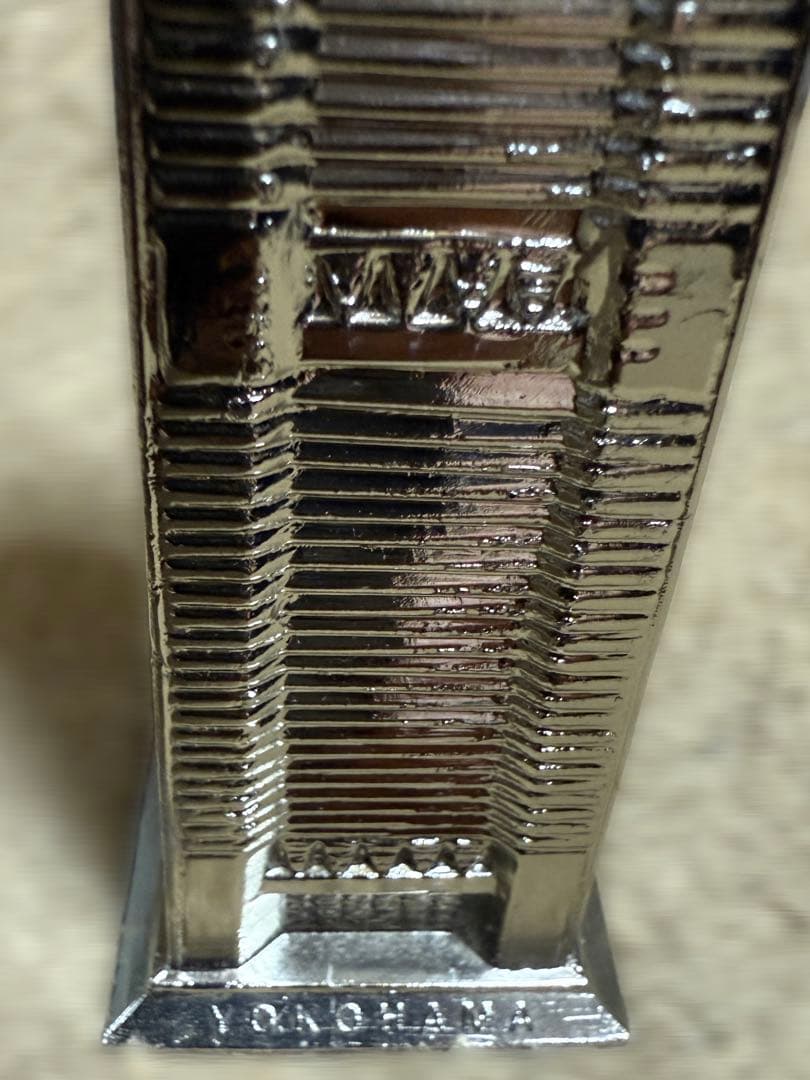 『限定品』横浜 ランドマークタワー オブジェ 置物 シルバー合金