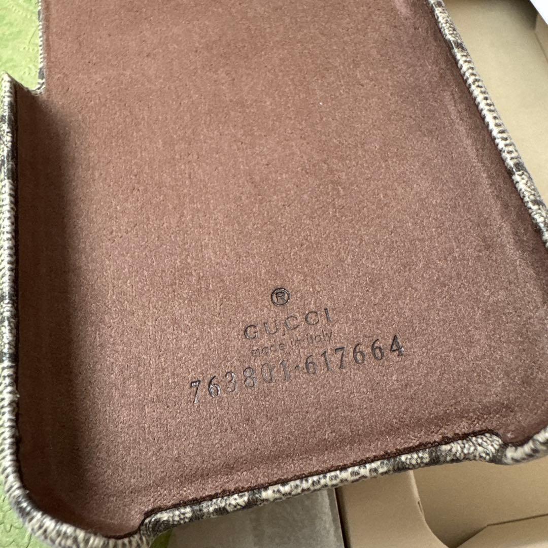 GUCCI・iPhone 15 pro ケース