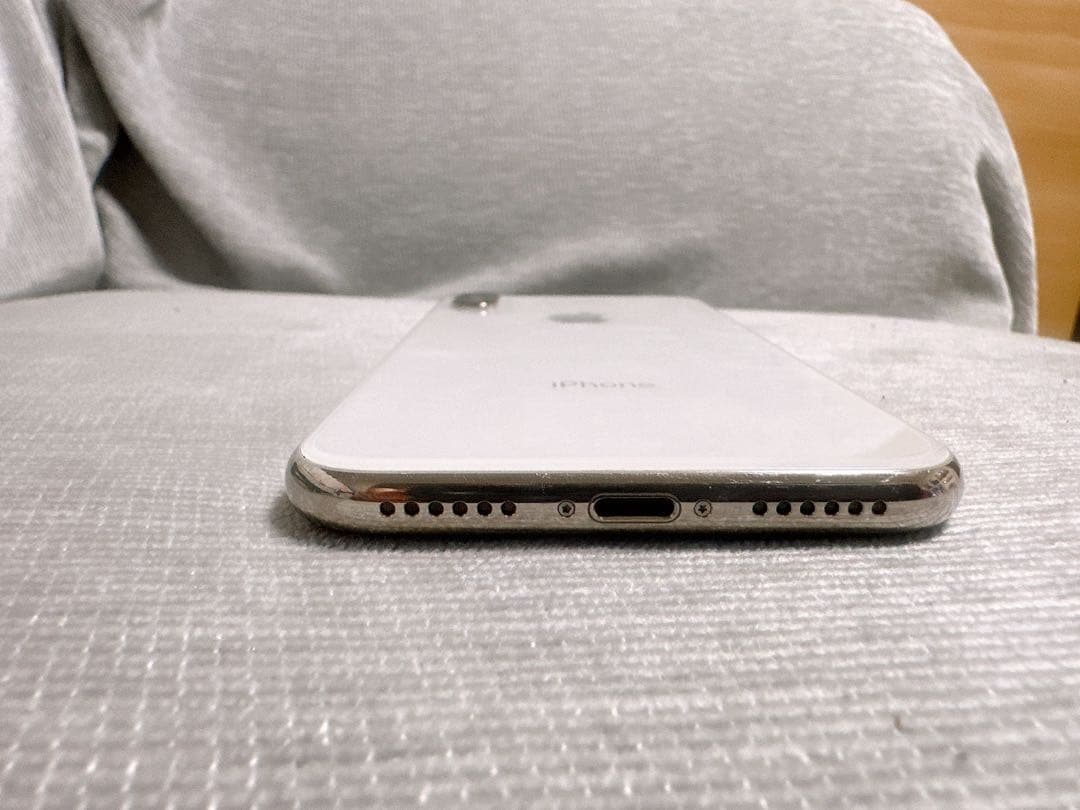 Apple iPhone X ホワイト 本体