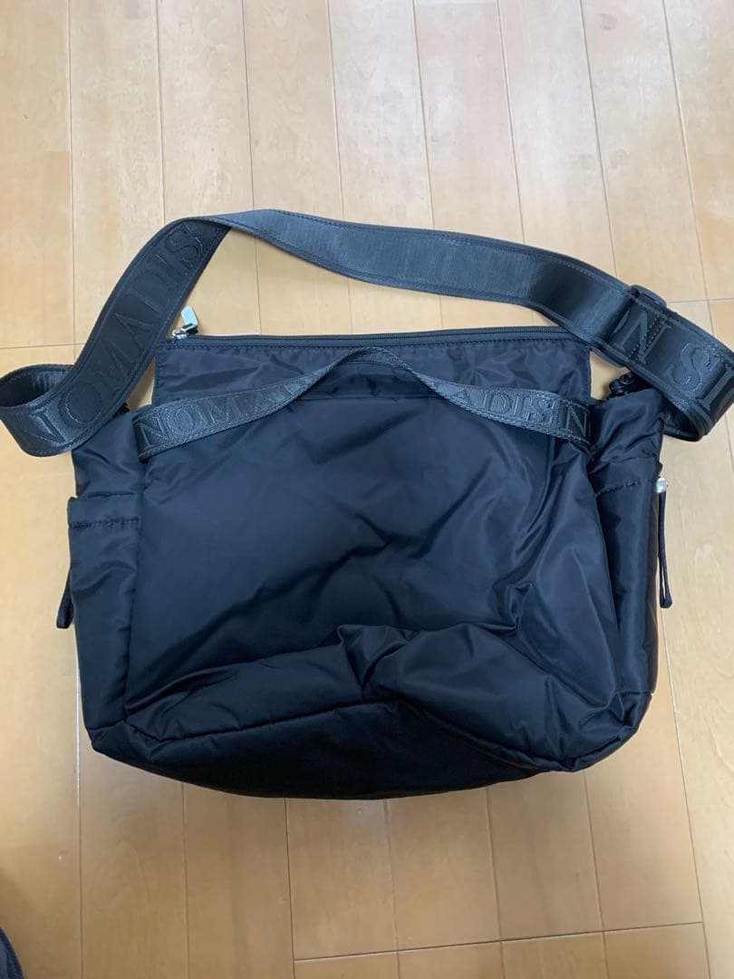 さ*や様 ノマディスNOMADIS FRAMeWORK BASQUE ショルダー