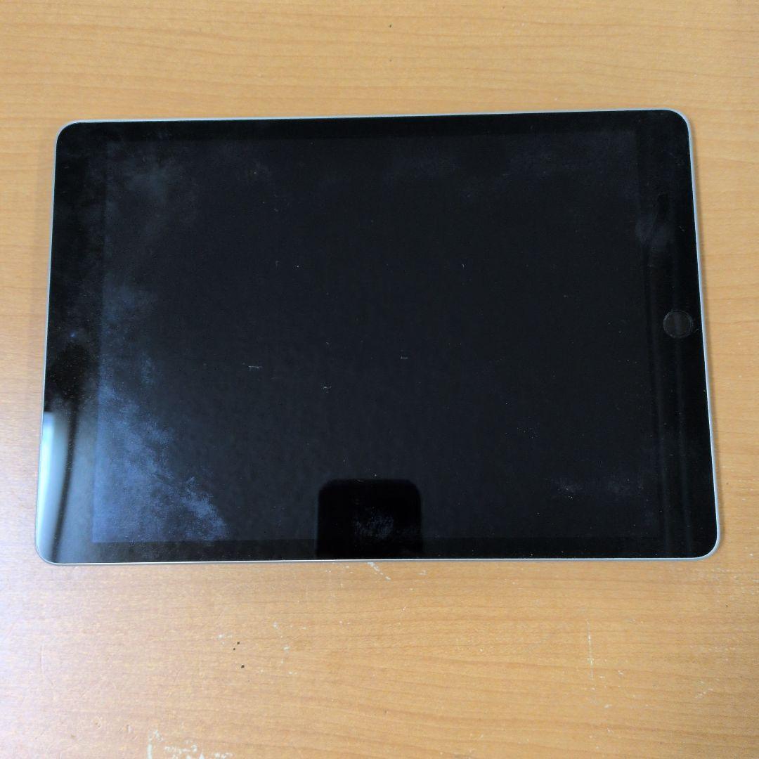 タブレットと無線ルーターセットとドロワー