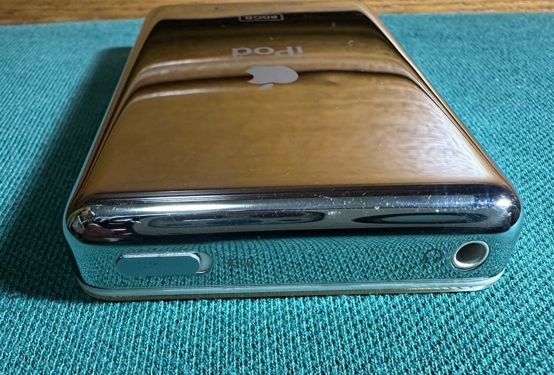 きれいなiPod Classic 5.5世代　80GB 新品のバッテリー