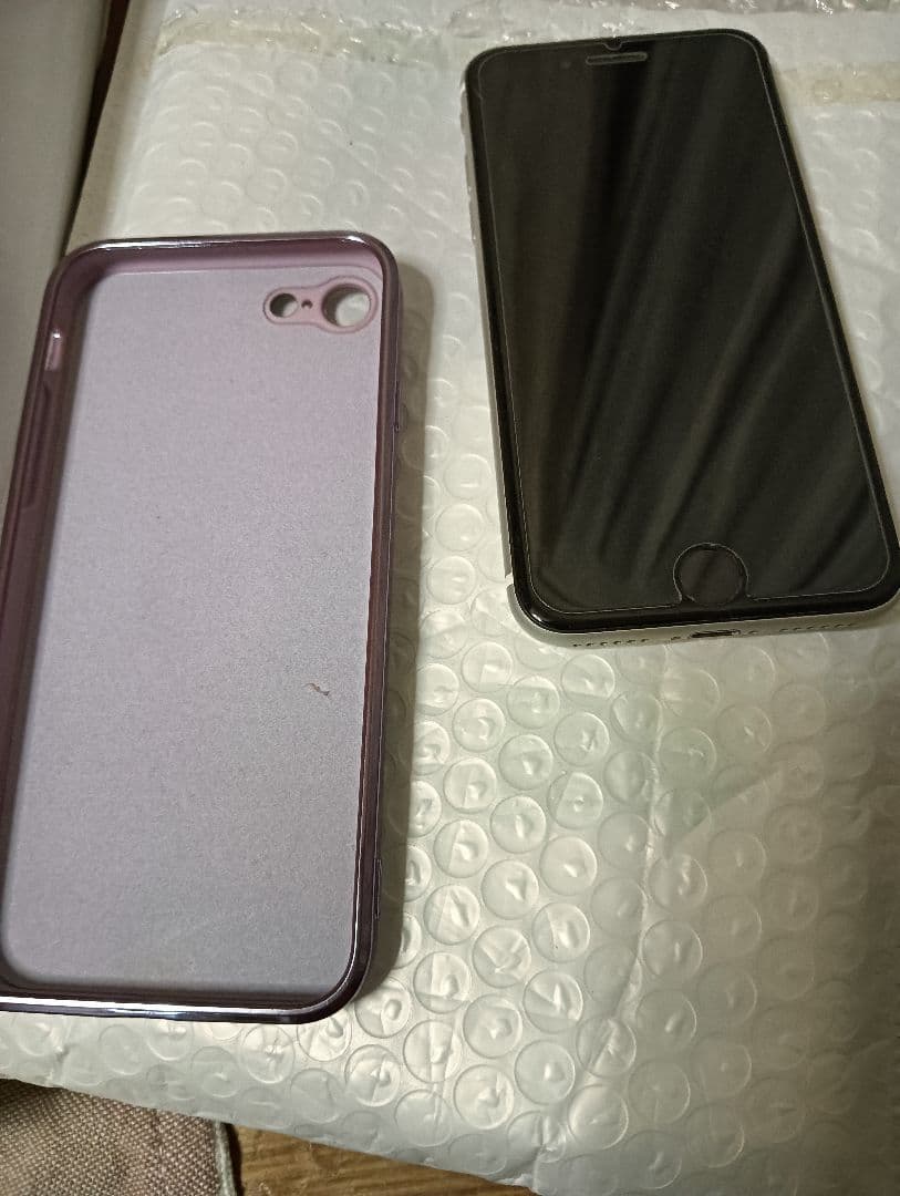 値下げ！超美品！SIMフリー100%バッテリー付iPhoneSE第2世代ホワイト