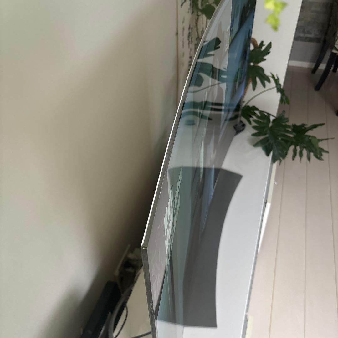 karin 4K 有機テレビ　65型　カーブ希少です