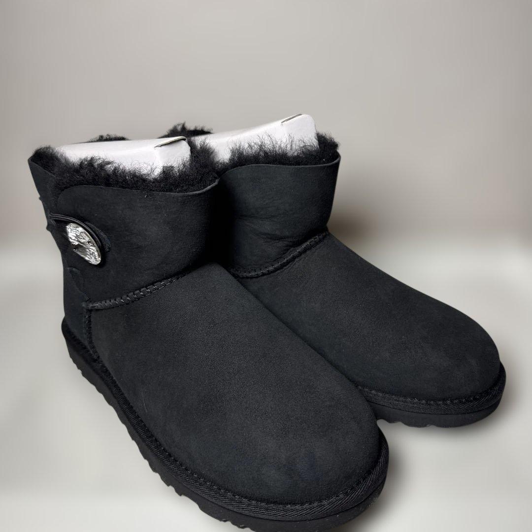 UGG✨ブーツ　MINI BAILEY BUTTON BLING 23㎝スワロ