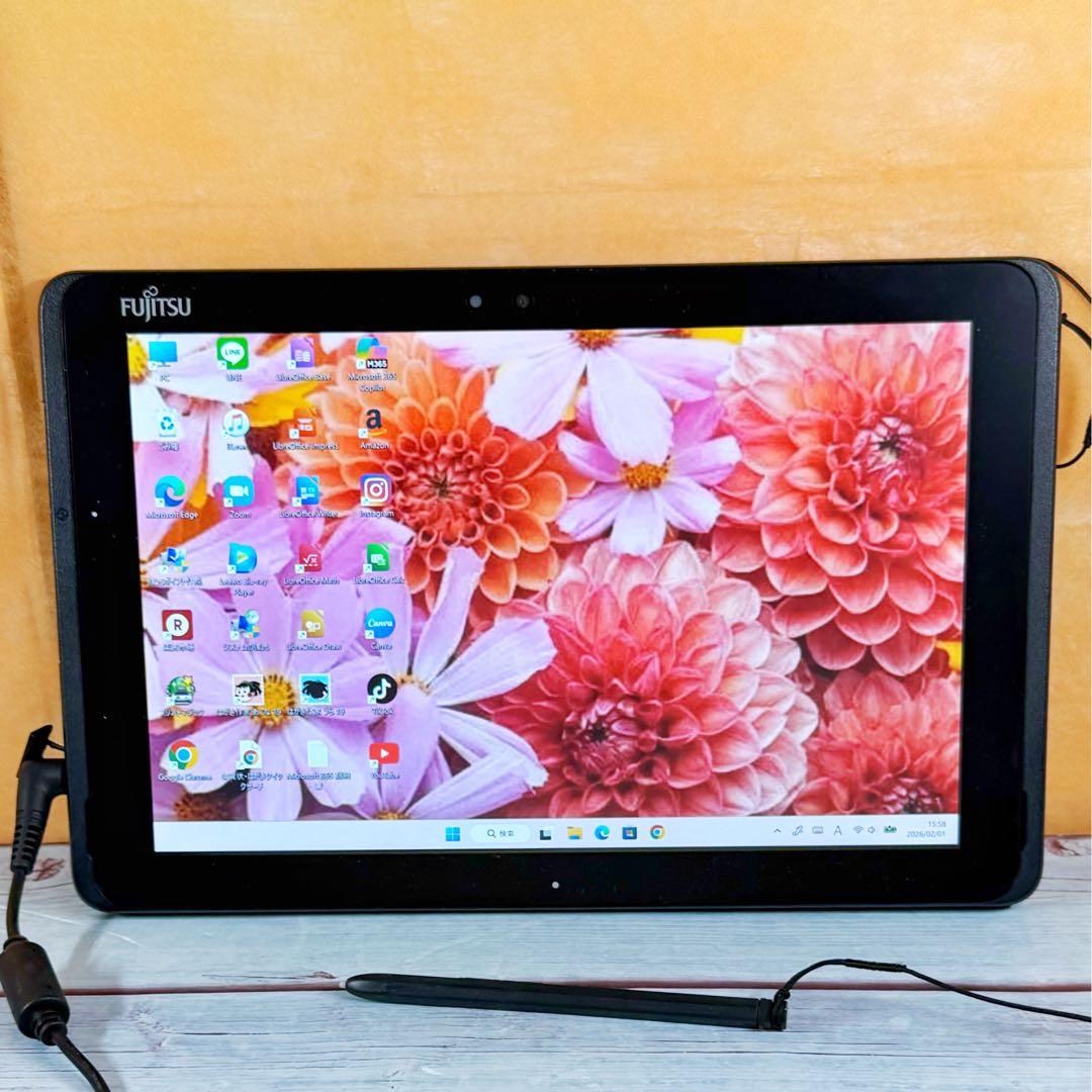 【美品】すぐ使える❣️富士通　お絵描きタブレット‼️メモリ8GB✨Wカメラ✨SSD