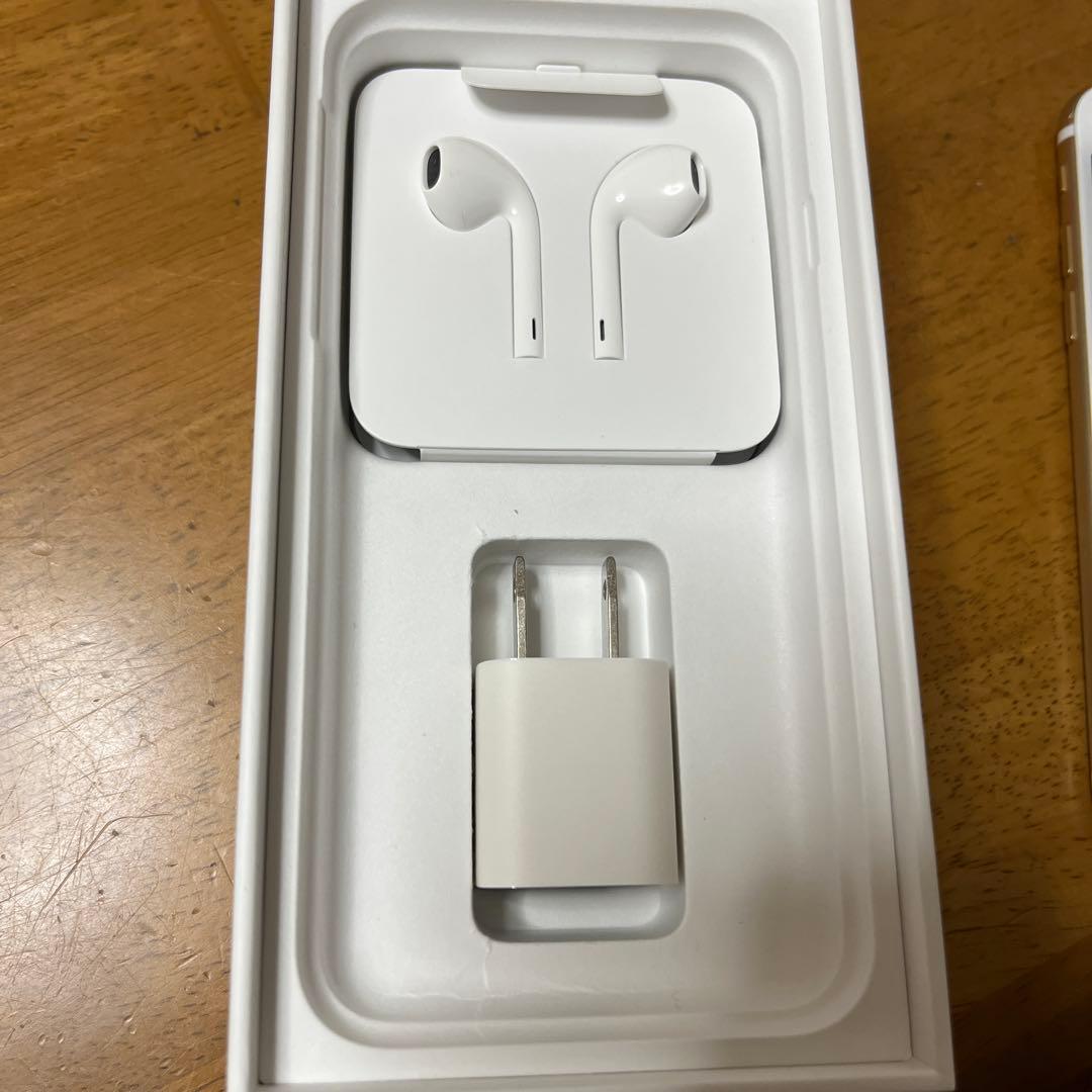 新品未使用 iPhone7 32GB