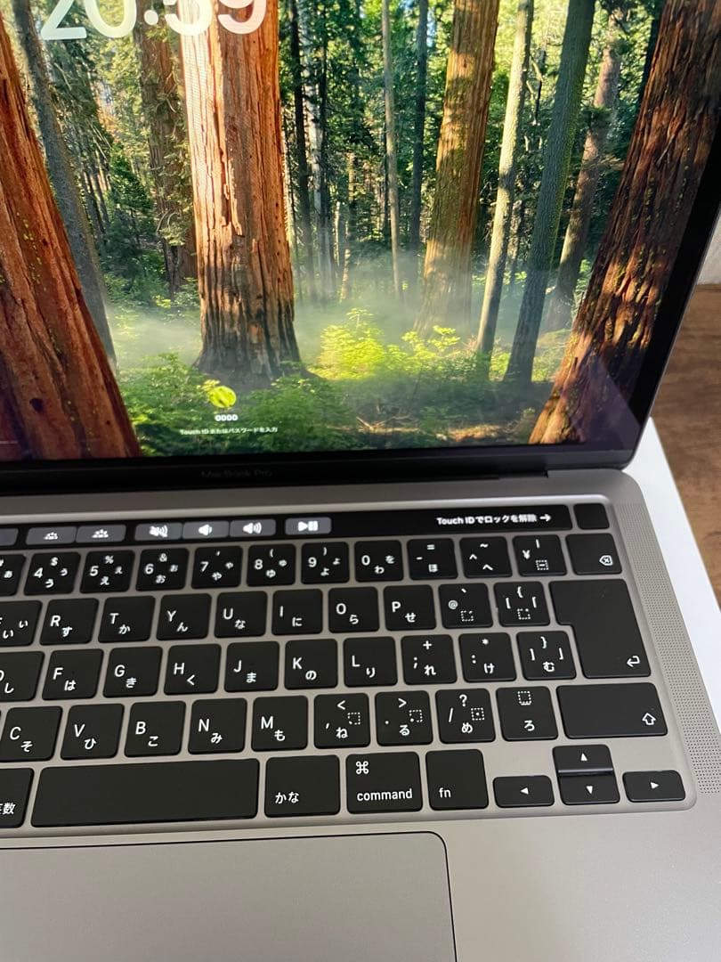 美品 MacBook Pro 2020 13インチ TouchBar 付き