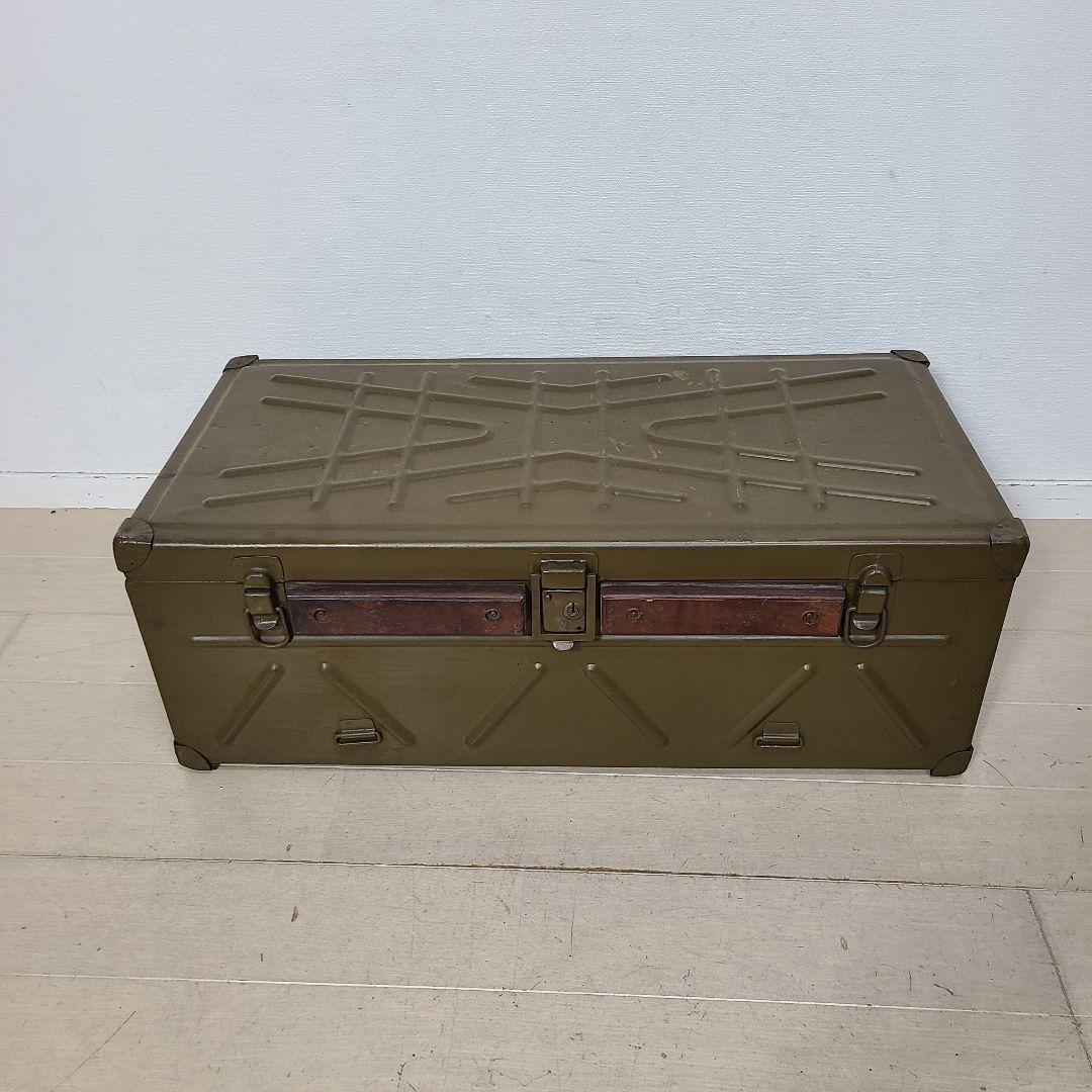 く*ま様 旧日本軍 将校用トランク 金属製 当時物