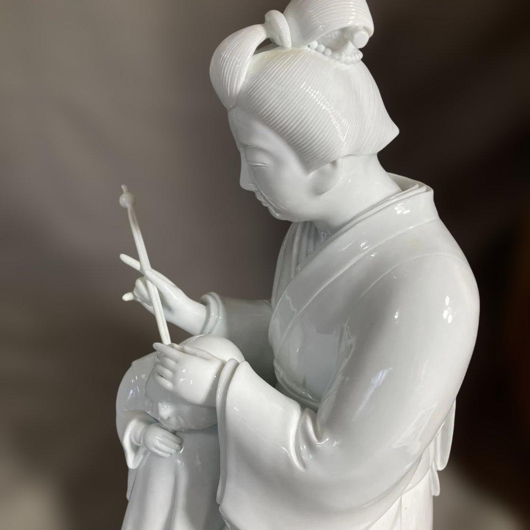 【R叔父さん専用】白磁彫刻の伝統　重要無形文化財　樋渡陶六作　白磁彫刻　親子置物